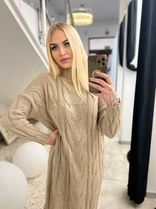 S16 Dłuższy Sweter/Sukienka Warkocz z Broszką Beżowy