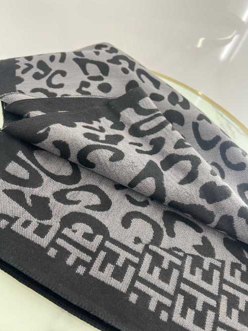 SZ174 Szalik Czarny Wzory Panterka