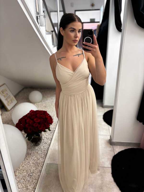 M513 Sukienka Tiulowa Z Rozcięciem Na Cienkich Ramiączkach