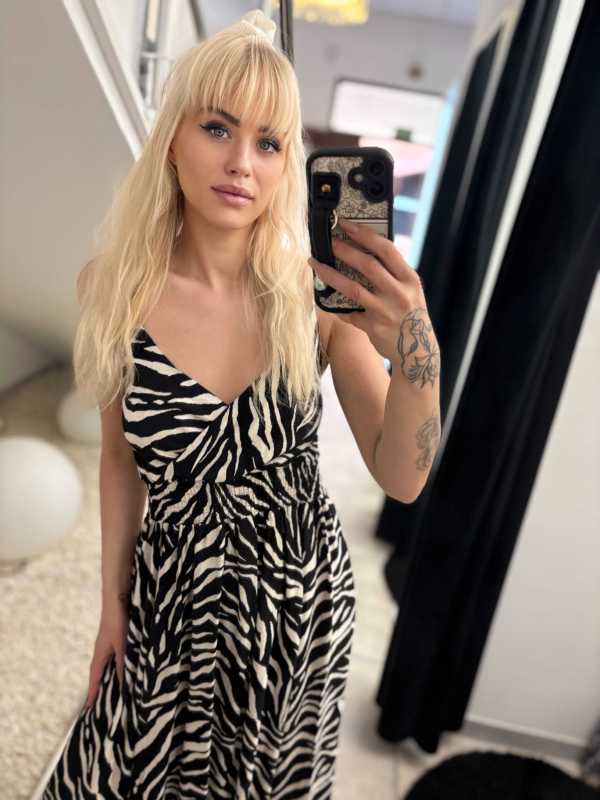 MS244 Sukienka Lindy Maxi 100% Wiskoza Czarmo-Biała Zebra