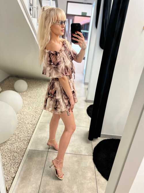 MR825 Kombinezon Hiszpanka Krótki Rękaw Beżowo-Brązowy