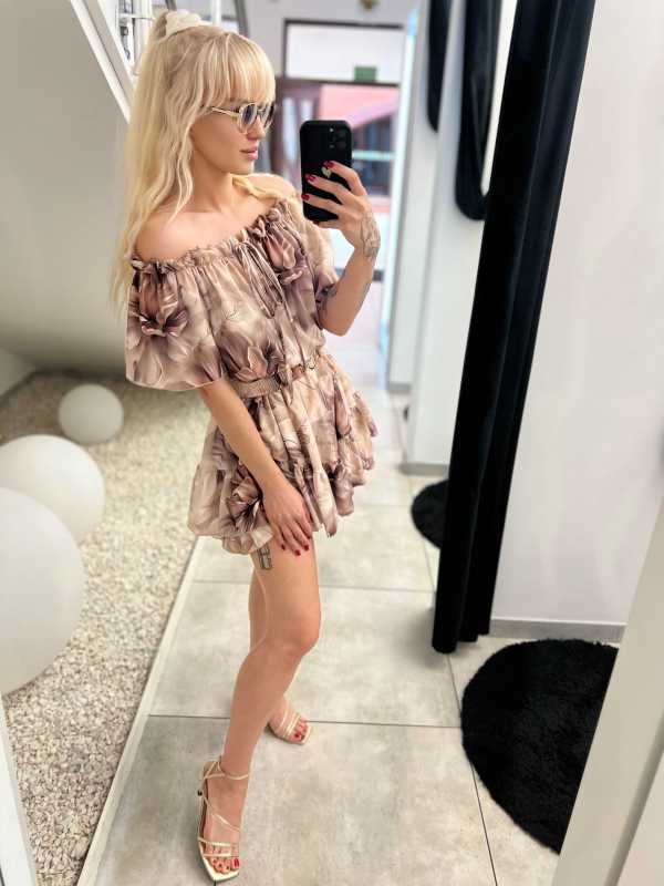 MR825 Kombinezon Hiszpanka Krótki Rękaw Beżowo-Brązowy