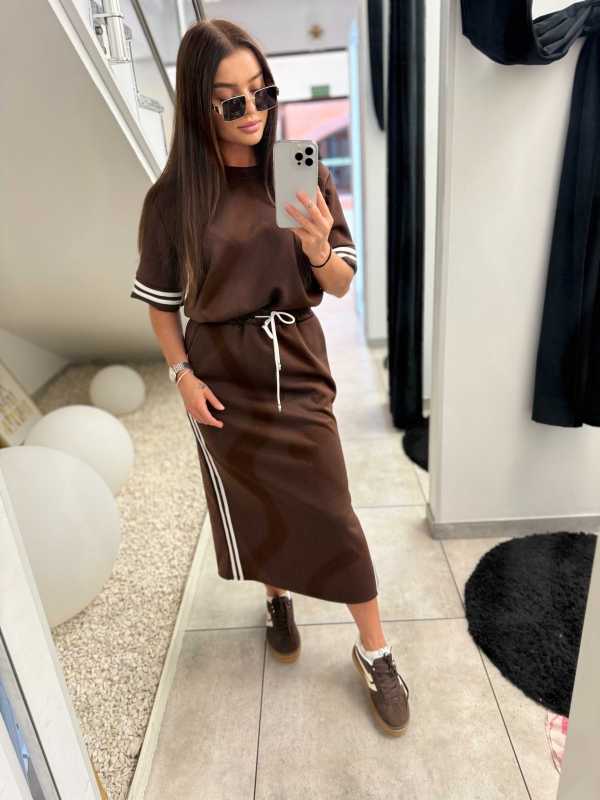 NB644 Komplet Masełkowy ze Spódnicą Czekolada