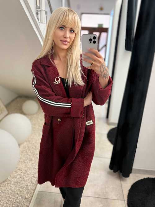 NB676 Płaszcz typu Boucle Bordowy