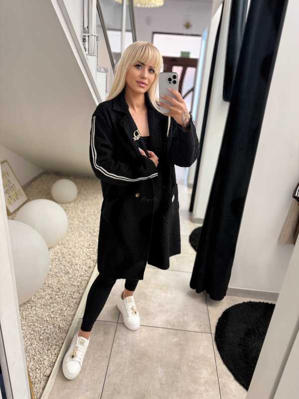 NB676 Płaszcz typu Boucle Czarny