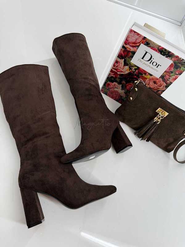 B704 Buty Kozaki Damskie Zamszowe Obsas Słupek Czekolada