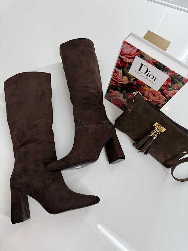 B704 Buty Kozaki Damskie Zamszowe Obsas Słupek Czekolada