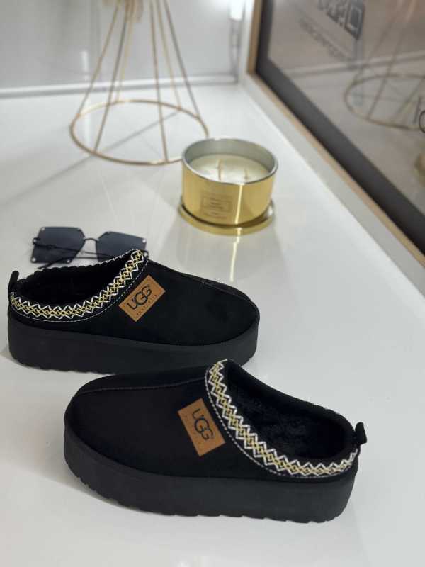 L725 Wsuwane Śniegowce Damskie Clogs Ocieplane Kożuszkiem Czarne