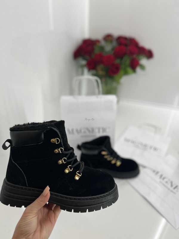 B812 Botki Śniegowce Damskie Ocieplane Sznurowane Czarne