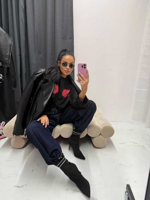 LM942 T-shirt La Milla Długi Rękaw Róże Czarny