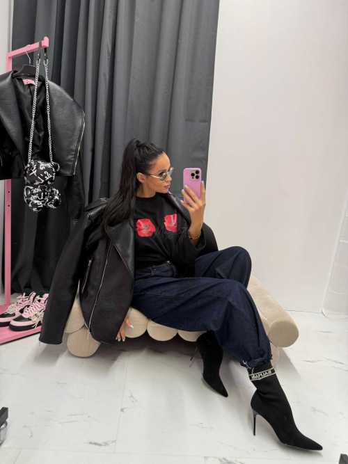 LM942 T-shirt La Milla Długi Rękaw Róże Czarny