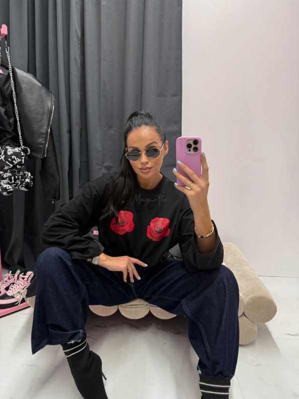 LM942 T-shirt La Milla Długi Rękaw Róże Czarny