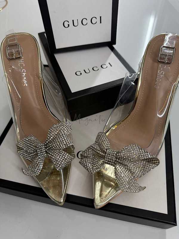 B032 Złote Sandały na Szpilce z Kokardą