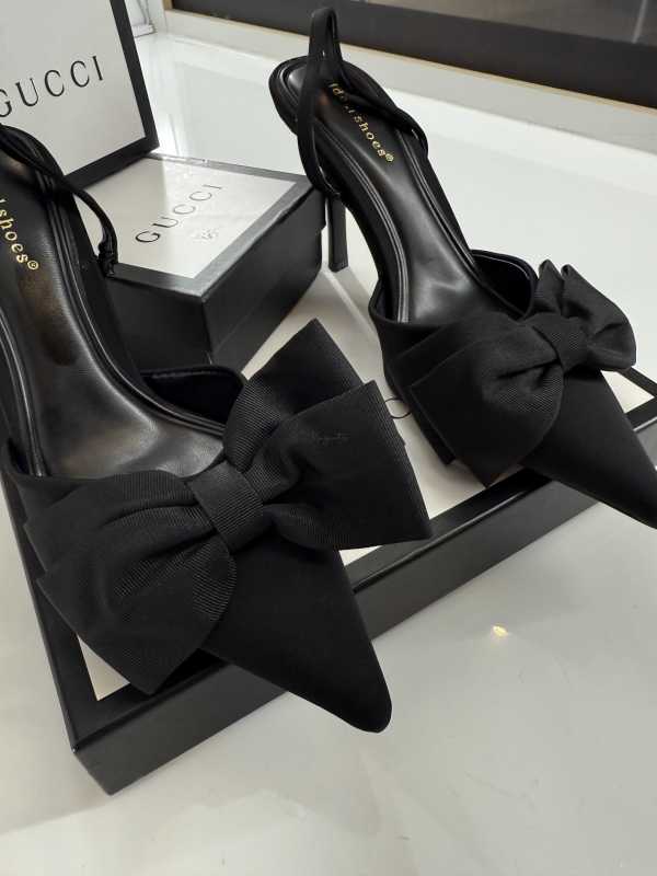 B031 Czarne Sandały na Szpilce z Kokardą