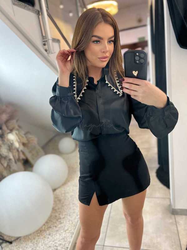 NB081 Elegancka Koszula Satyna Ozdobny Kołnierzyk Czarna