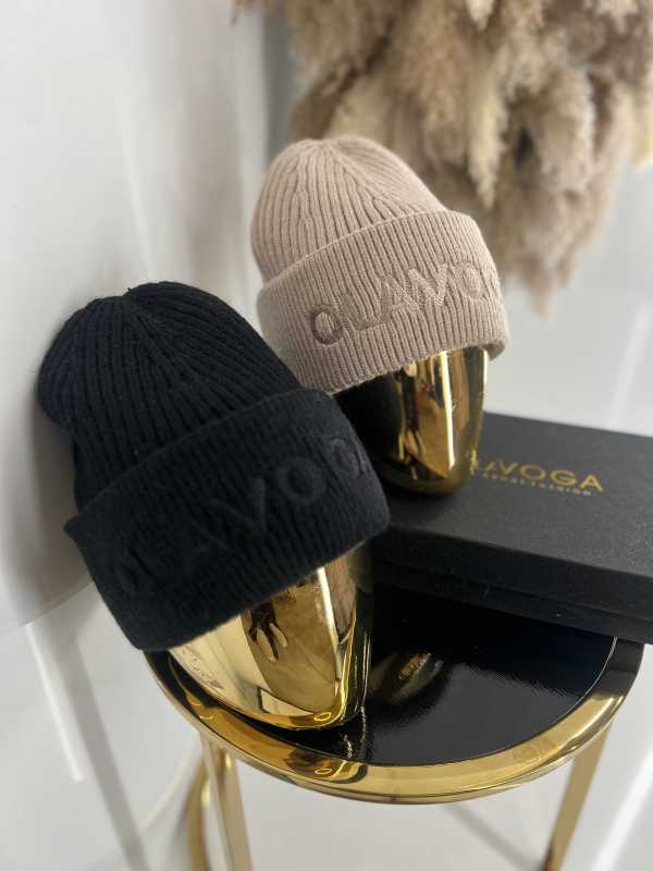 OLV870 Czapka Ciepła Beżowa Ola Voga