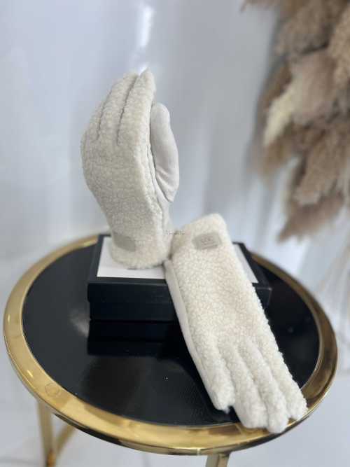 NB036 Rękawiczki Zimowe UGC Bucla/Teddy Ecru