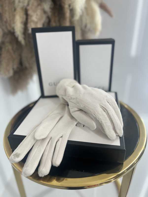 NB037 Rękawiczki Zimowe UGC Polar/Misiu Ecru