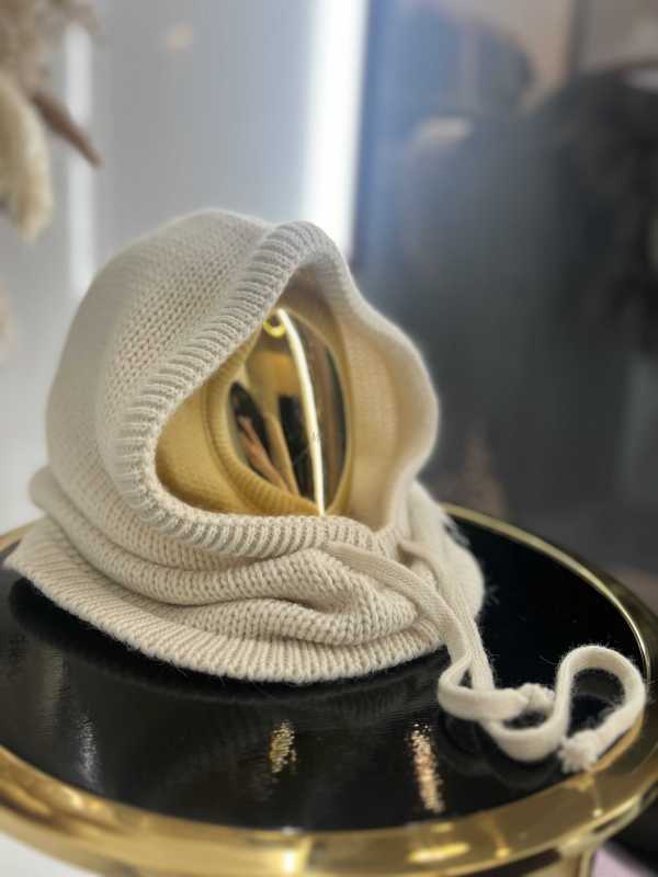 LM950 Balaclava La Milla z dzianiny 2w1, komin z kapturem Jasny Beż