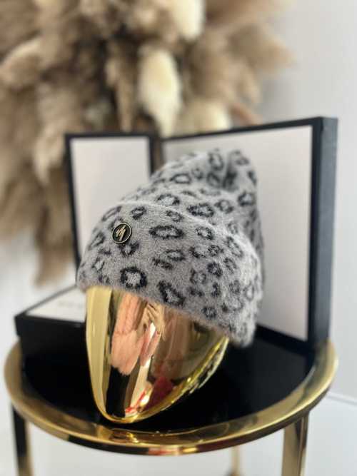 C923 Czapka W Panterkę Szara