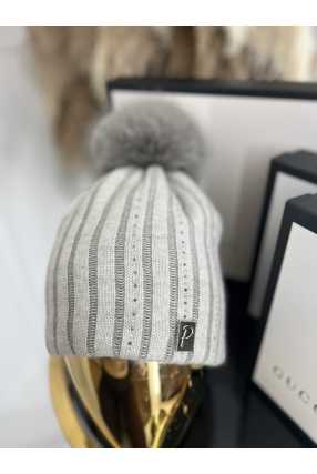 C017 Czapka z Pomponem Cyrkonie Szara