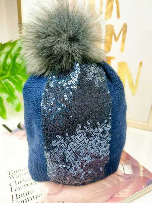 C164 Czapka Damska Grantowa Cekiny Pompon
