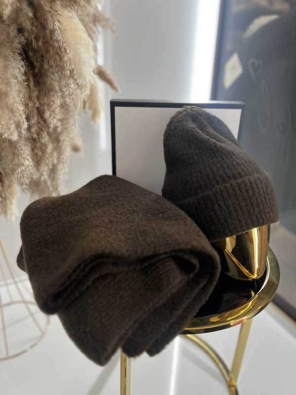 C041 Komplet Czapka + Szaliki Akryl Moher Czekoladowy