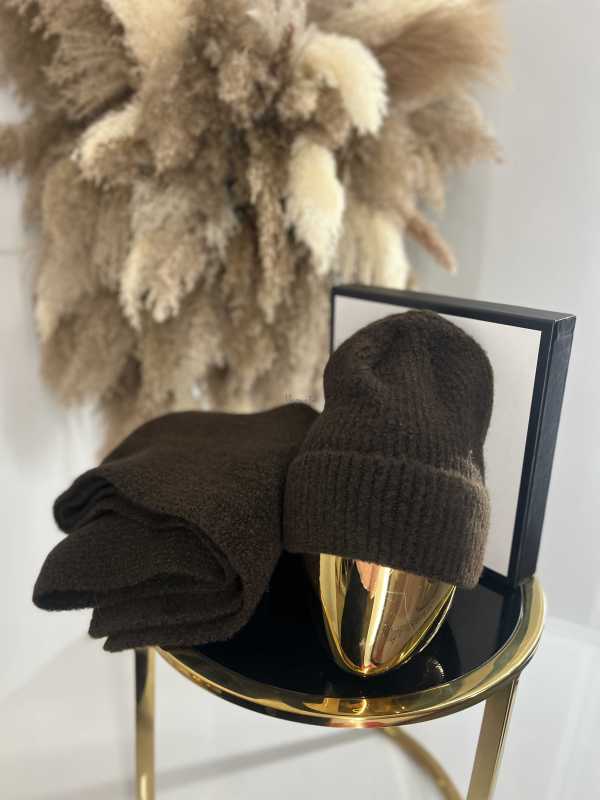 C041 Komplet Czapka + Szaliki Akryl Moher Czekoladowy