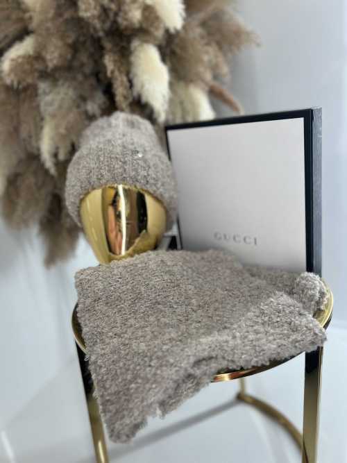 C042 Komplet Czapka + Komin Bucla Beżowy