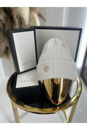 C7 Czapka Damska Zimowa Biała z Ozdobą