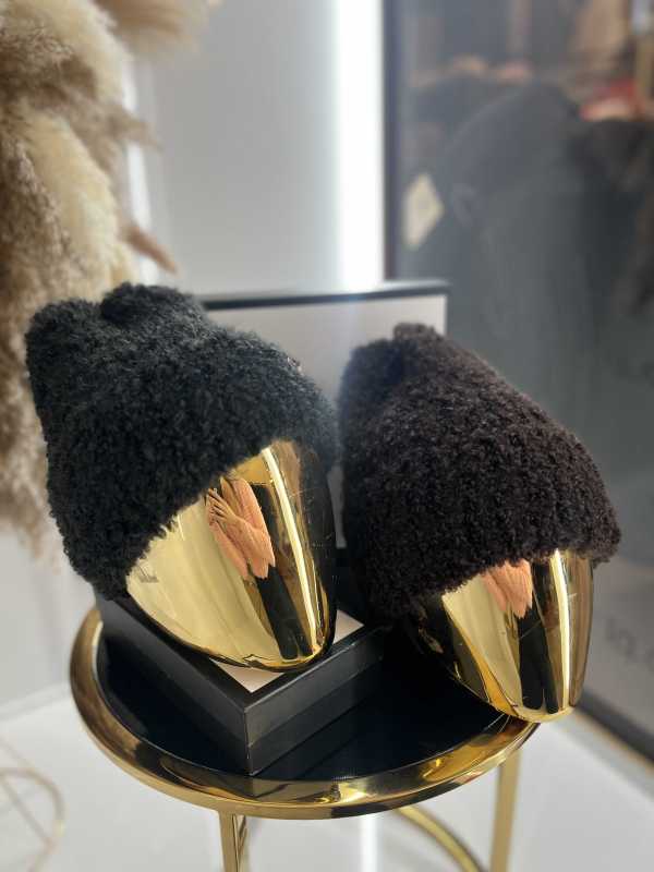 C405 Czapka Damska Zimowa Bukla Czekolada