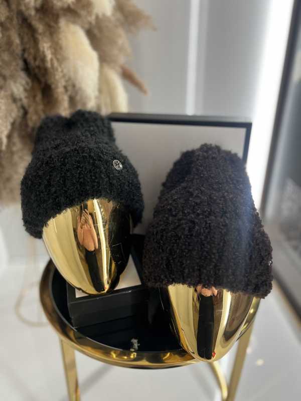 C405 Czapka Damska Zimowa Bukla Czekolada