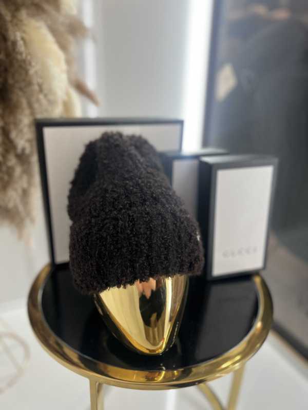 C405 Czapka Damska Zimowa Bukla Czekolada