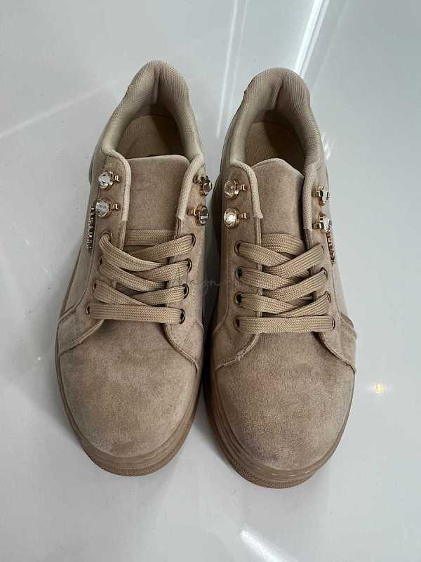 B157 Sneakersy Damskie Beżowe Na Platformie – Modne Buty Sportowe z Cyrkoniami i Złotymi Dodatkami, Ekoskóra Zamszowa