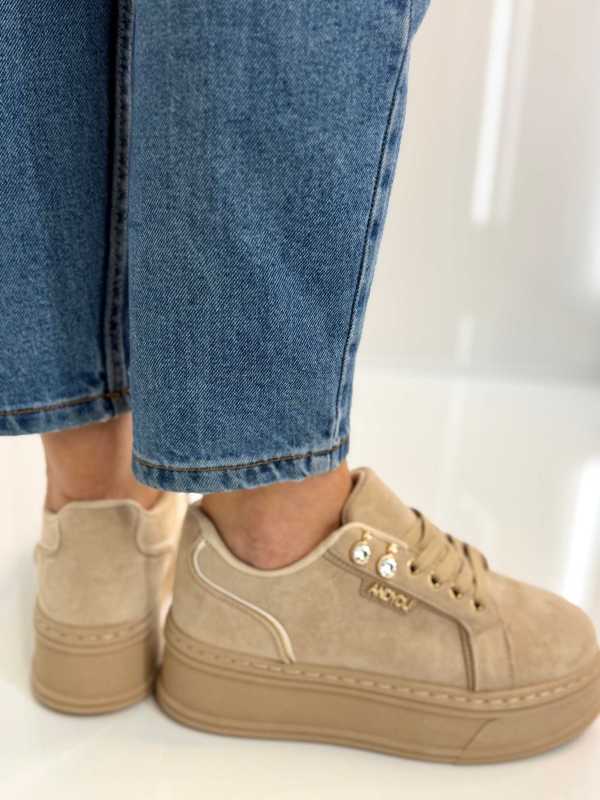 B157 Sneakersy Damskie Beżowe Na Platformie – Modne Buty Sportowe z Cyrkoniami i Złotymi Dodatkami, Ekoskóra Zamszowa