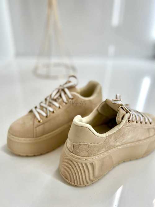 B204 Sneakersy Damskie Beżowe Na Platformie – Modne Buty Sportowe z Cyrkoniami i Złotymi Dodatkami, Ekoskóra Zamszowa