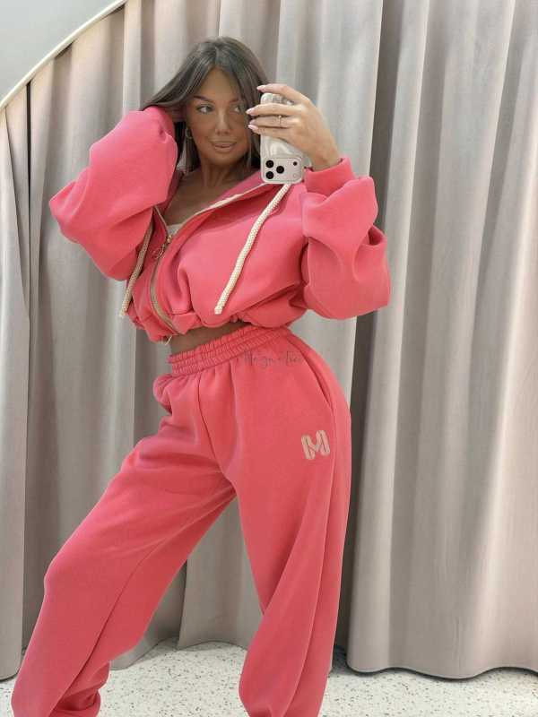 MM858 Komplet Dresowy Damski Sportowy Airport Mia Maison  Koral