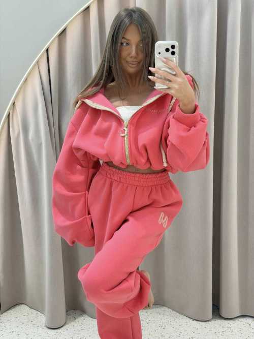 MM858 Komplet Dresowy Damski Sportowy Airport Mia Maison  Koral
