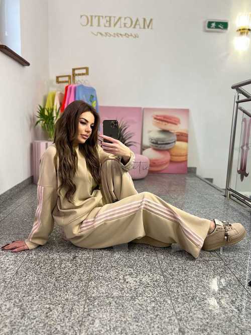 NB201 Komplet Dresowy Damski Masełkowy Szeroka Nogawka Paski Beżowy