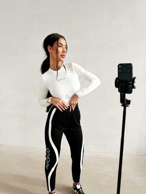 OLV244 Bluzka damska OLAVOGA FERON ecru