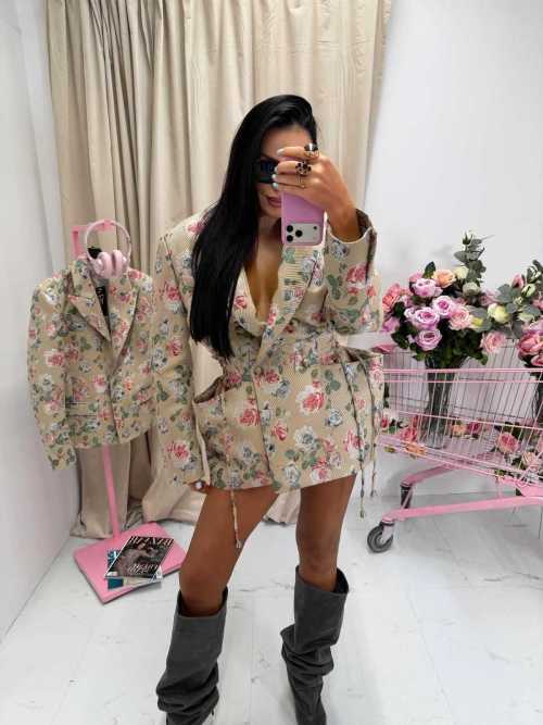 LM233 Marynarka Damska Żakardowa Premium Rosalia Flowers La Milla