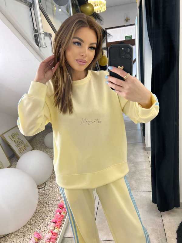 NB201 Komplet Dresowy Damski Masełkowy Szeroka Nogawka Paski Żółty