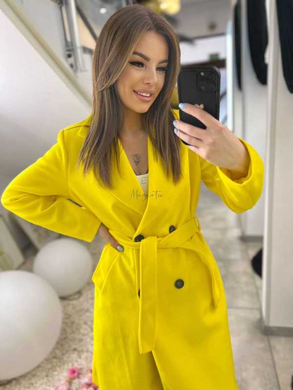 NB215 Elegancki Płaszcz Wiosenny z paskiem Żółty