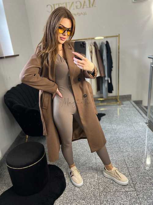 NB215 Elegancki Płaszcz Wiosenny z paskiem Czekolada