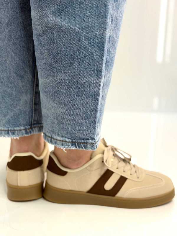 B319 Sneakersy Damskie Trampki W Stylu Retro– Modne Buty Sportowe z Paskami Ekoskóra Beż + Brąz