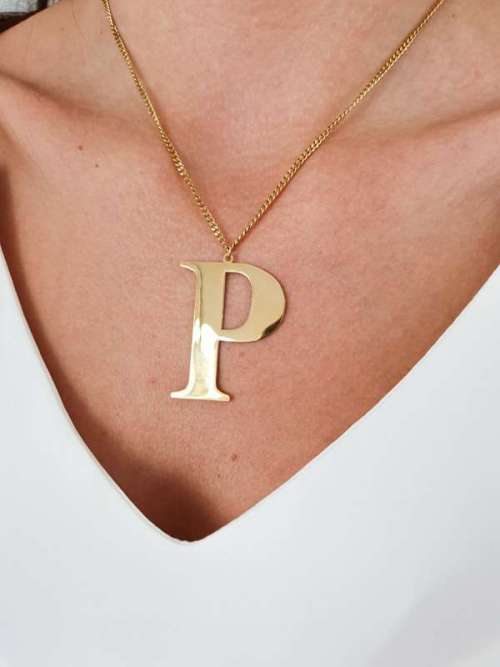 N588 Naszyjnik Celebrytka LITERKA P 4 cm