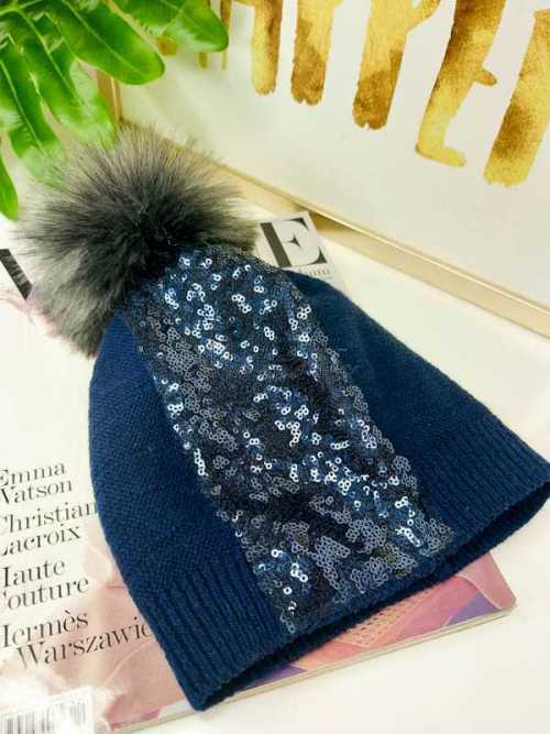 C164 Czapka GREEN cekiny Pompon