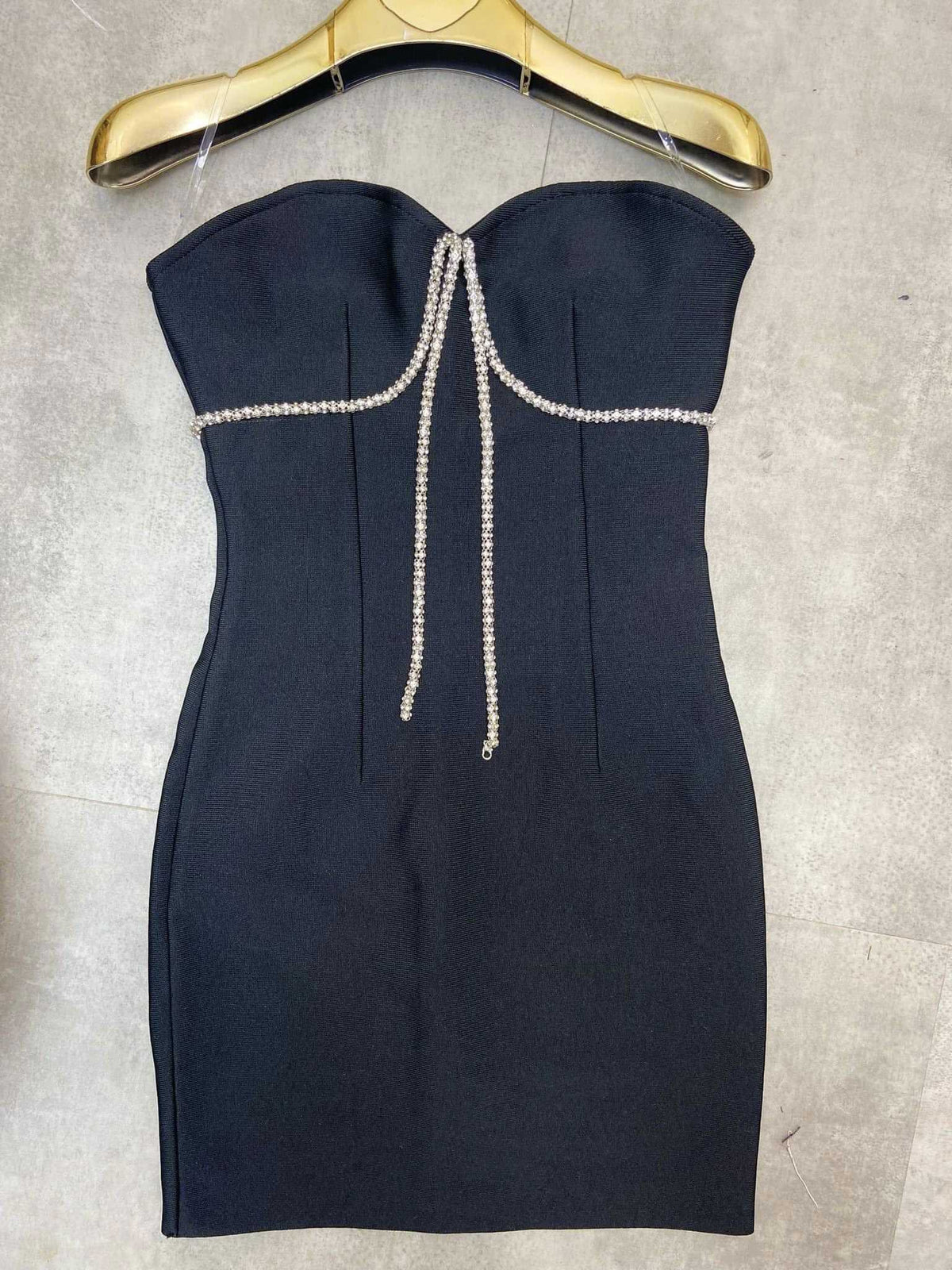ML610 Sukienka Bandage Czarna + Srebrne Łańcuszki