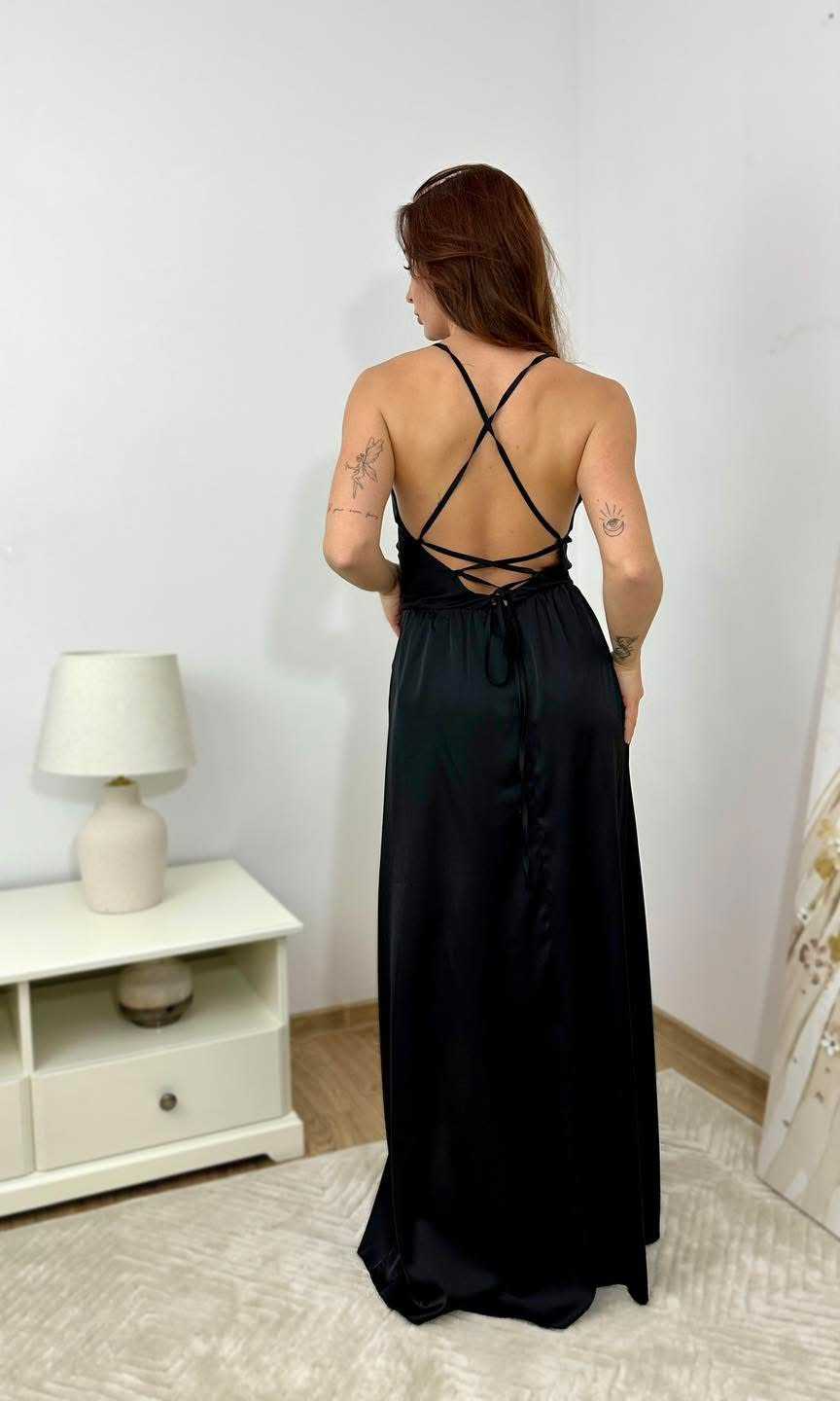 M565 Klasyczna Sukienka na Wesele Maxi Satin Czarna