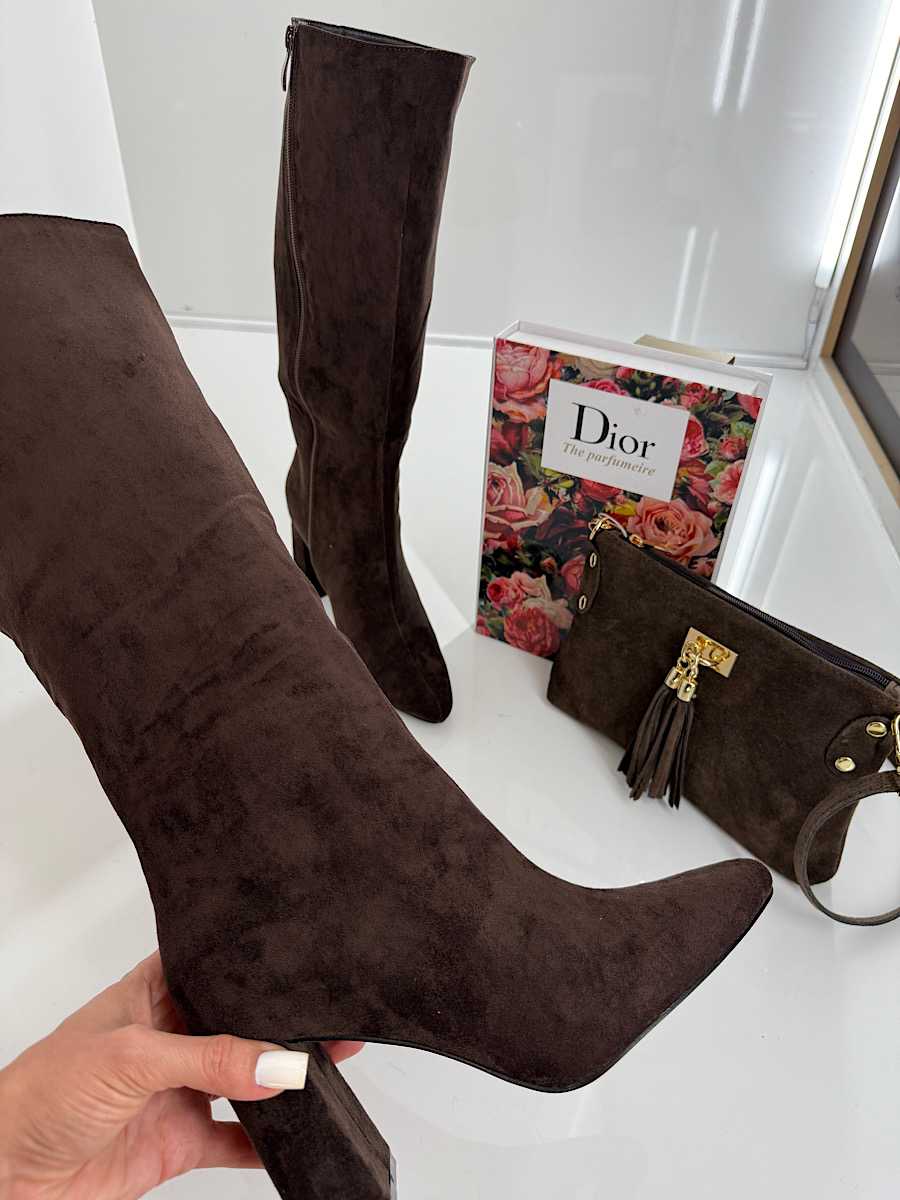B704 Buty Kozaki Damskie Zamszowe Obsas Słupek Czekolada